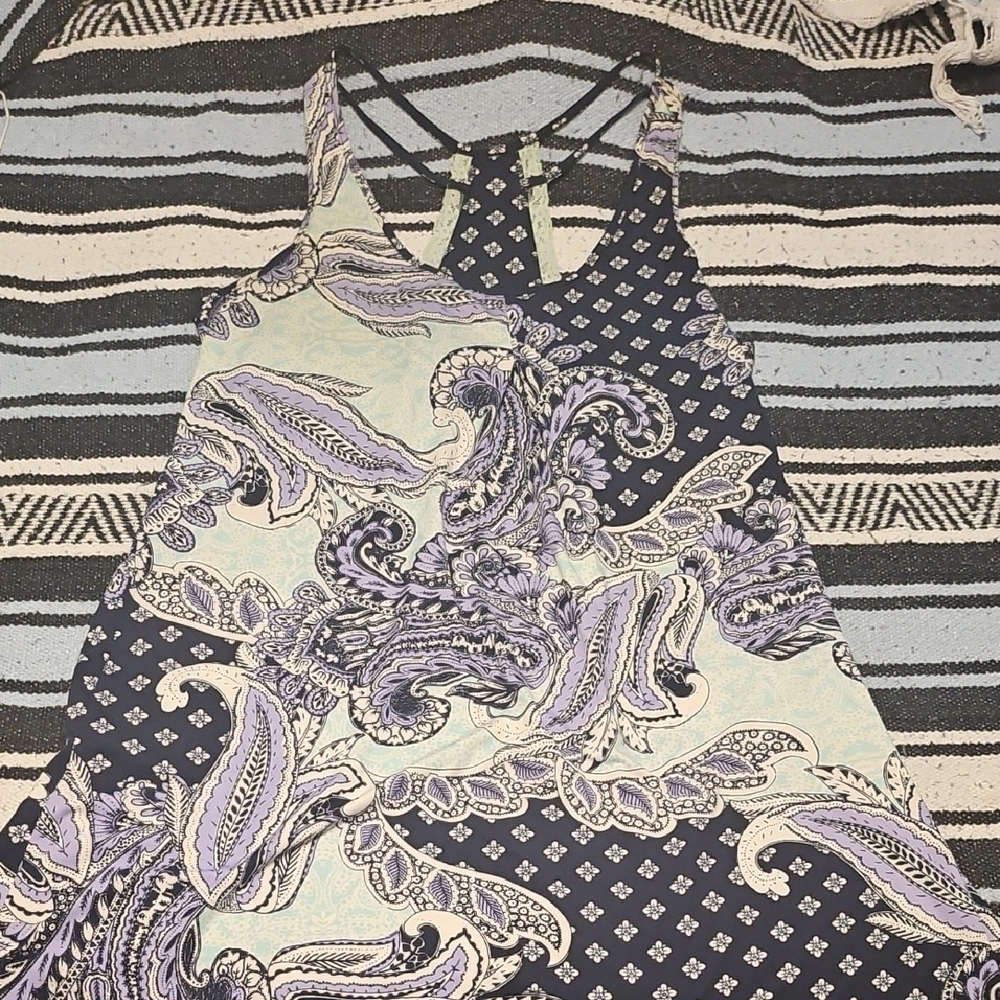 Apt. 9 Lavender and Cream Paisley Slip